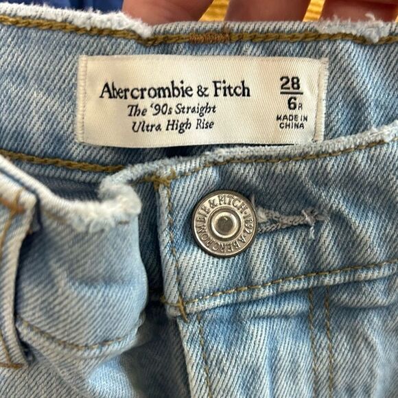 Abercrombie & Fitch The 90s Straight Ultra High Rise Denim Jeans SIZE 28/6 - Picture 7 of 8